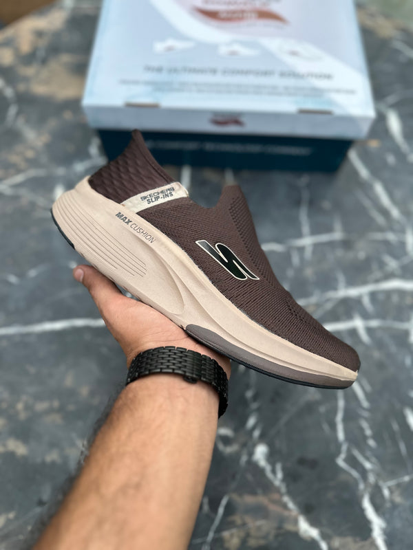 Skechers Slip inns-Archfit-Chocolate Brown