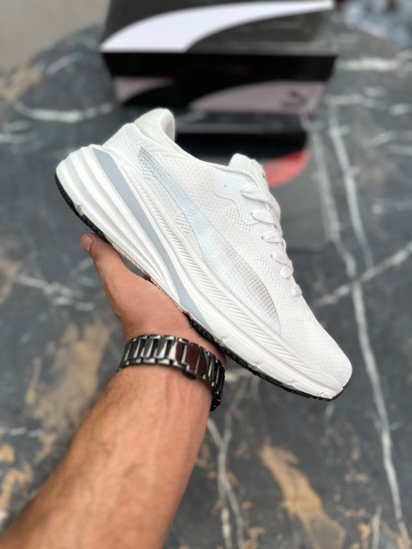Pumma Magnify nitro (White)