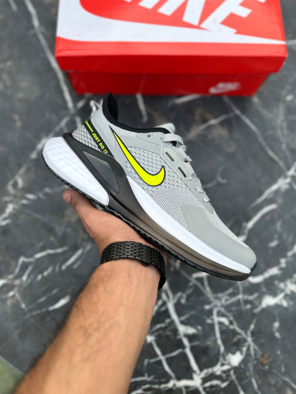 NK zoom pegasus 41- Light grey