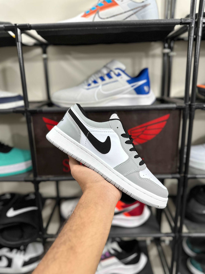Aj 1 Smoke grey lows