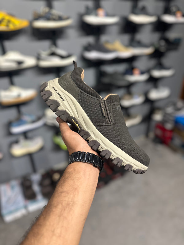 Skechers Dlux trail goodyear- Brown