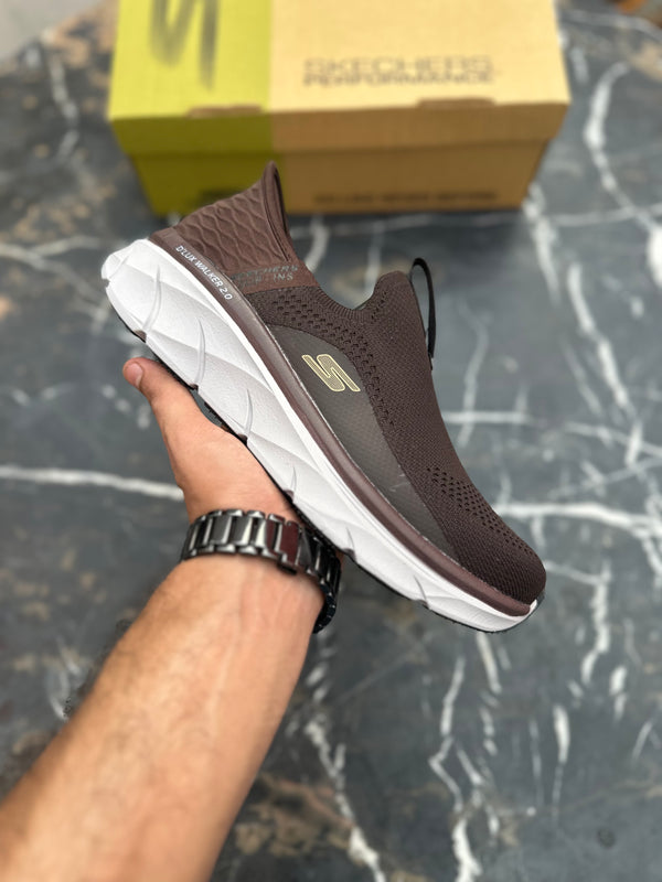 Skechers D’lux walker Slipins Choclate Brown