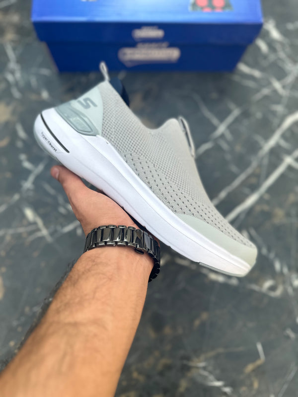 Skechers Hyperburst- Light grey