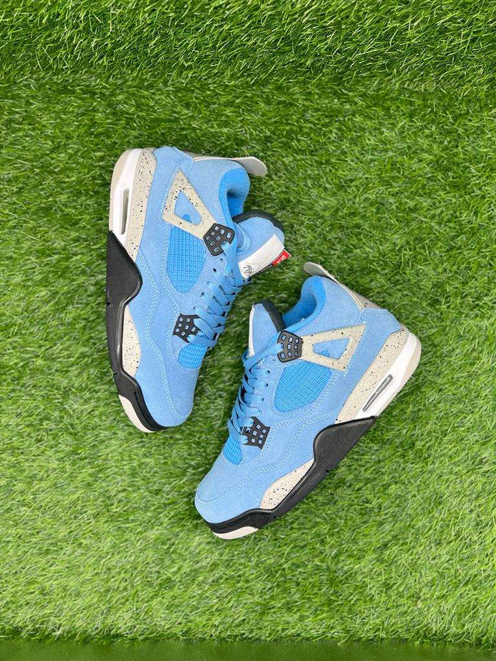 University blue AJ 4 (Suede)