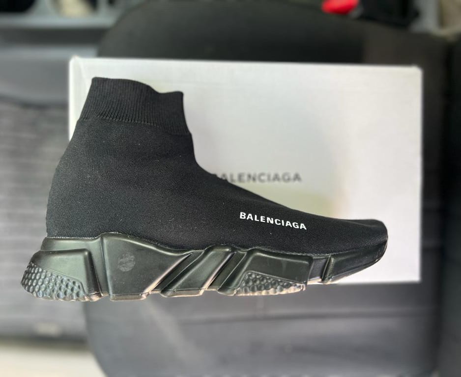 All black balenciaga speed on sale runners