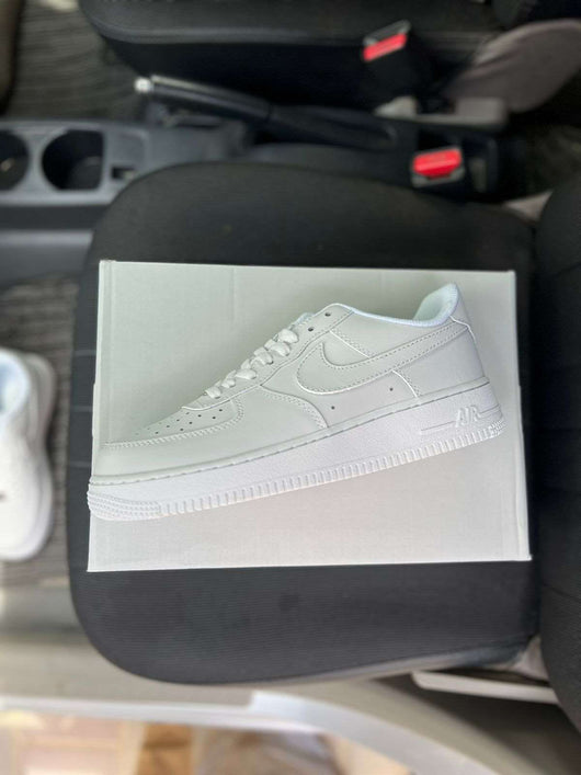 AF 1 all white( Dot perfect)