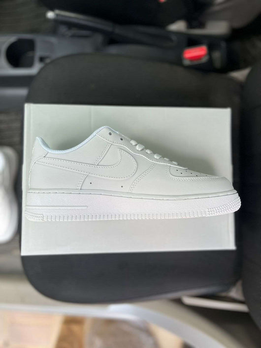 AF 1 all white( Dot perfect)