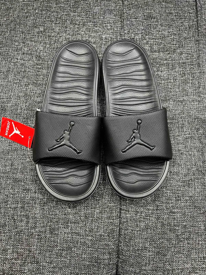 AJ slides Black (black logo)