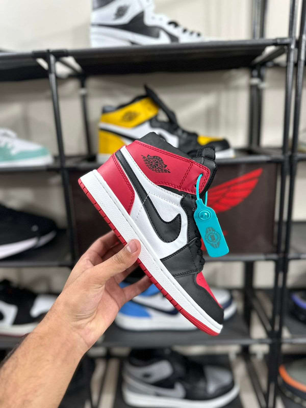 Aj 1 Bred toe